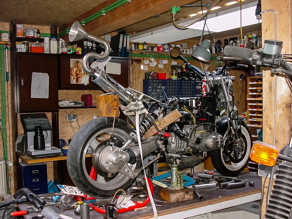 Base de datos de Talleres mecánicos de motos en España