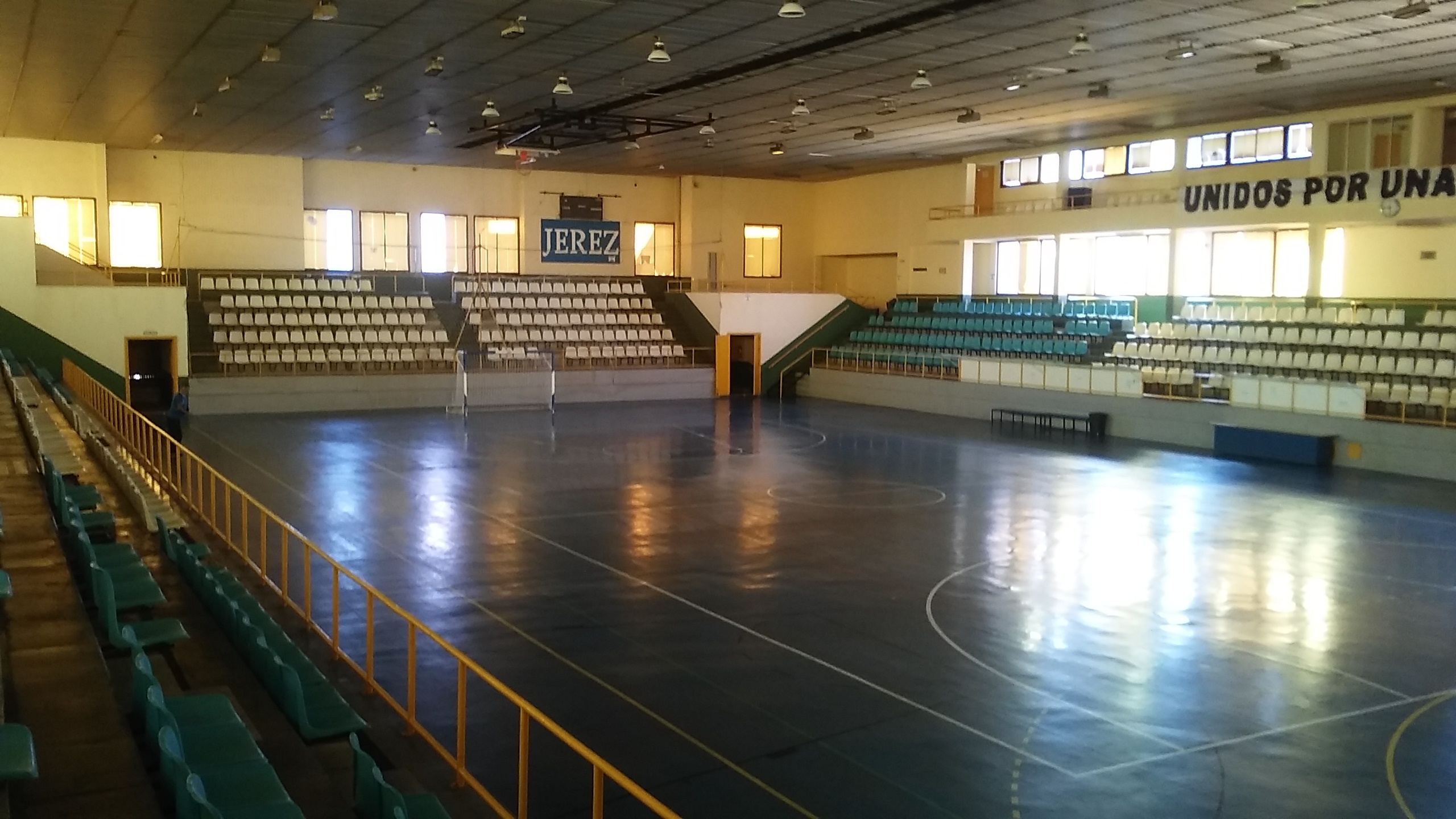 Base de datos de Centros deportivos en España