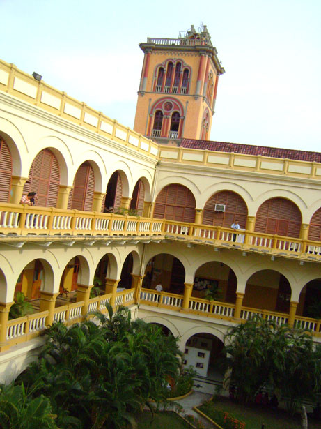 Base de datos de Universidades en España